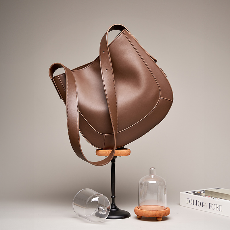 Classic Leather Shoulder Bag