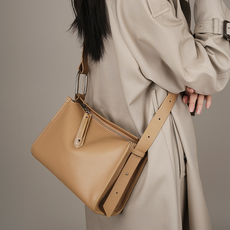 Classic Brown Leather Shoulder Bag