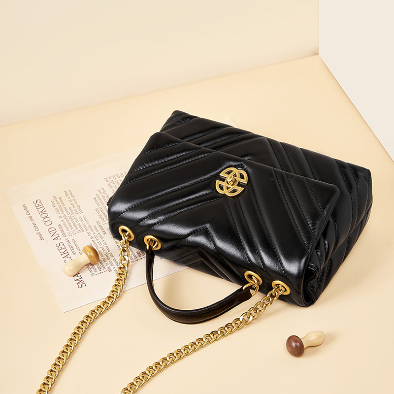 Elegant Quilted Black Shoulder Bag
