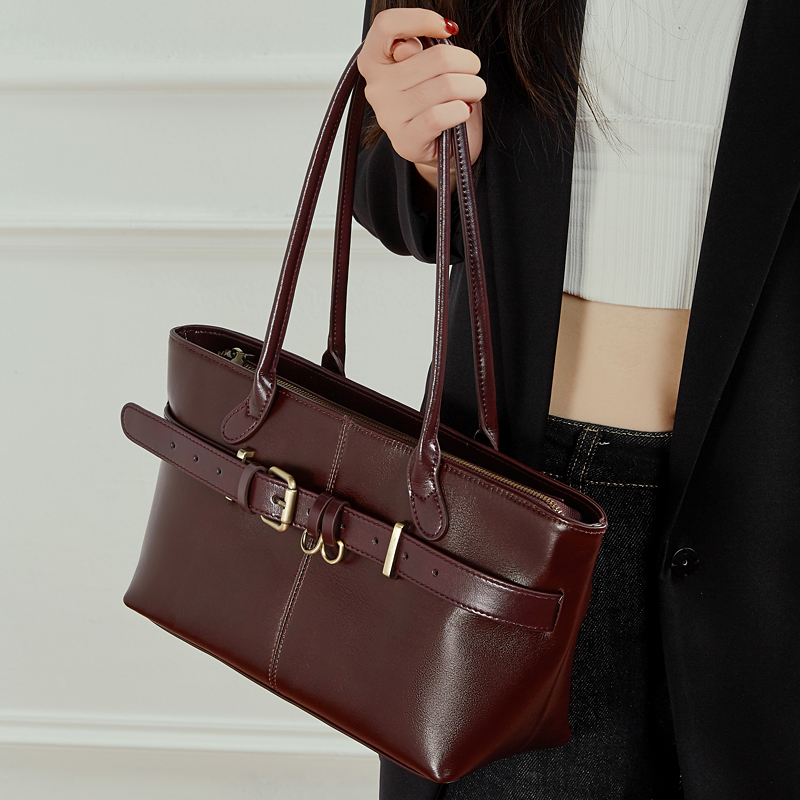 Elegant Leather Tote Bag