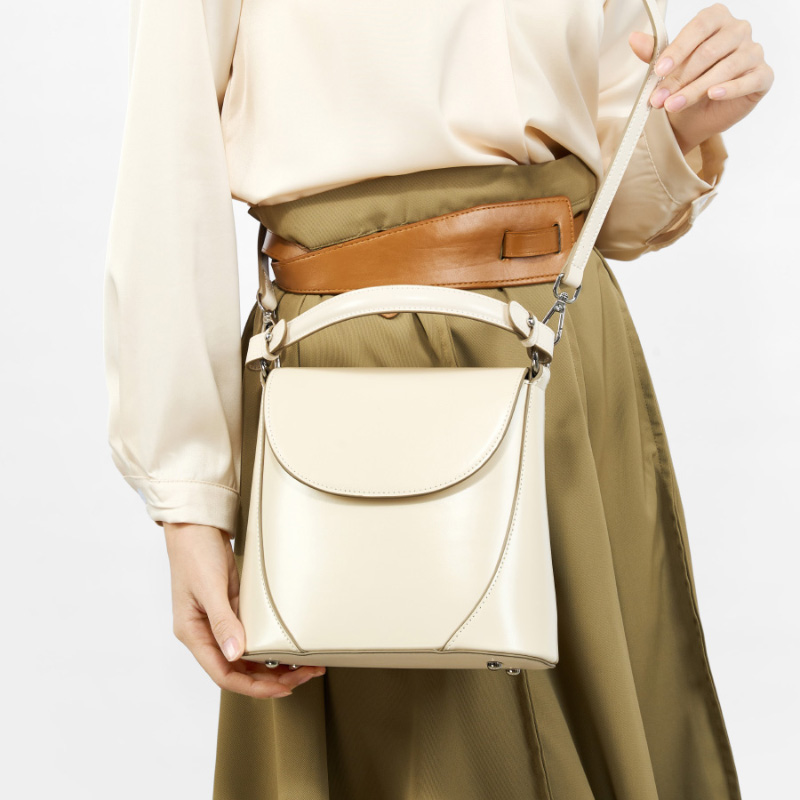 Elegant Cream Leather Handbag