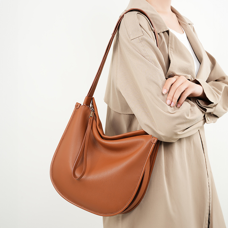 Classic Brown Leather Shoulder Bag