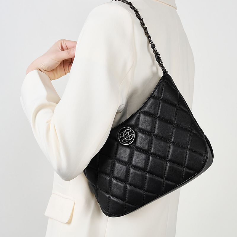 Quilted Black Shoulder Bag