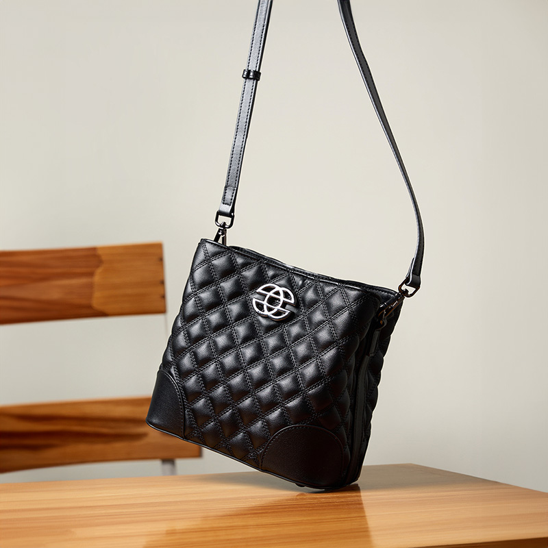 Quilted Black Crossbody Bag