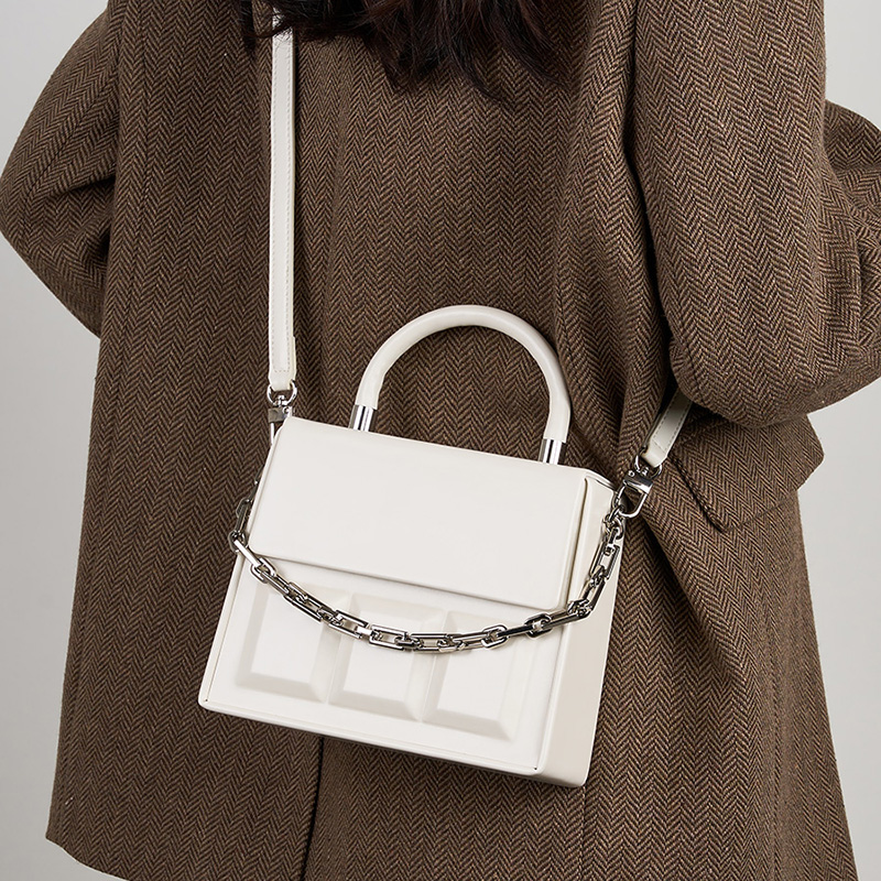 Elegant Brown Leather Handbag