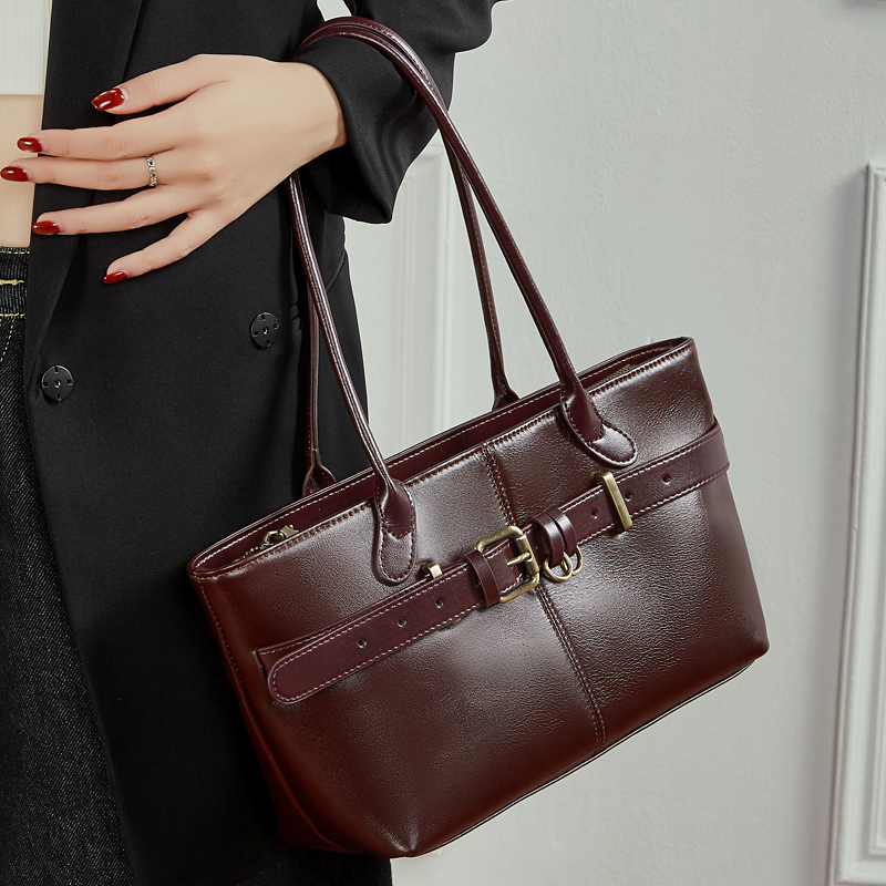 Elegant Leather Tote Bag