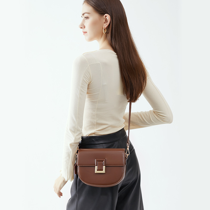 Classic Brown Leather Shoulder Bag