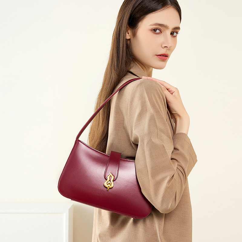 Elegant Burgundy Shoulder Bag