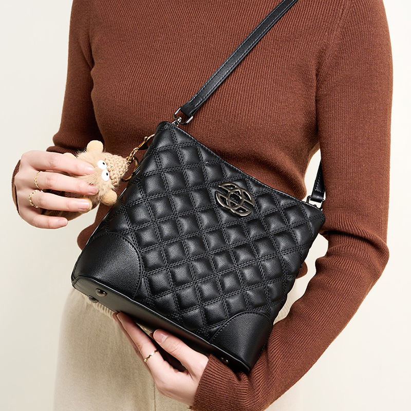 Quilted Black Crossbody Bag