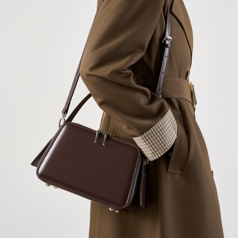 Elegant Brown Leather Handbag