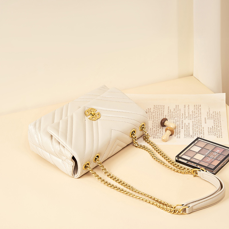 Elegant Quilted Black Shoulder Bag