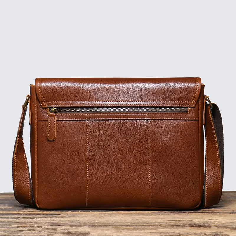 Classic Leather Messenger Bag