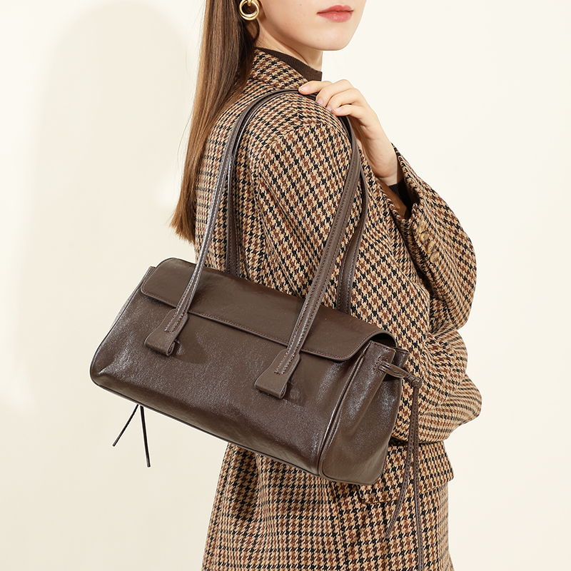 Classic Brown Leather Shoulder Bag
