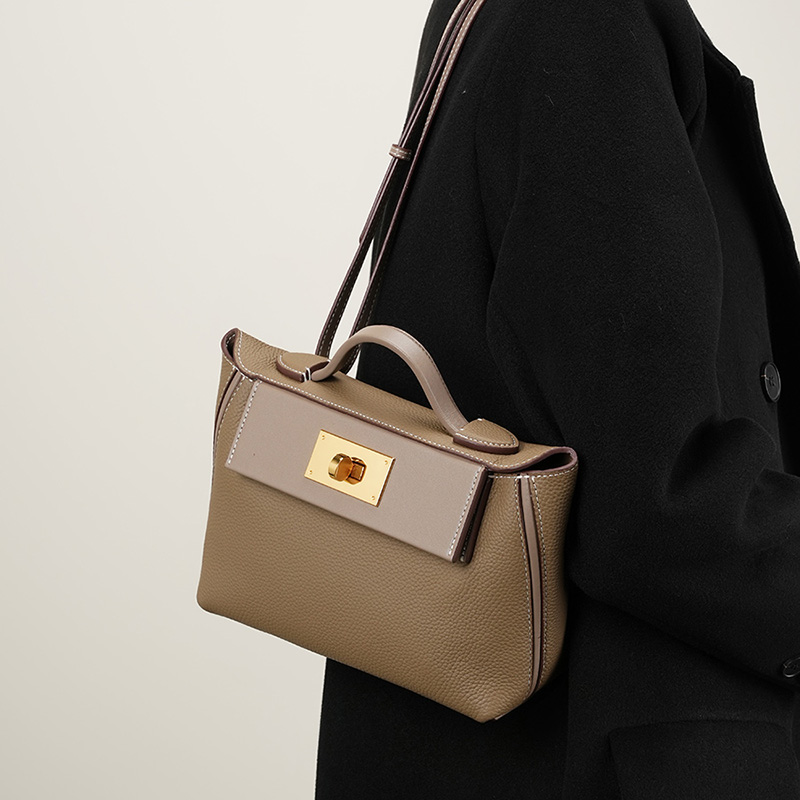 Classic Leather Shoulder Bag