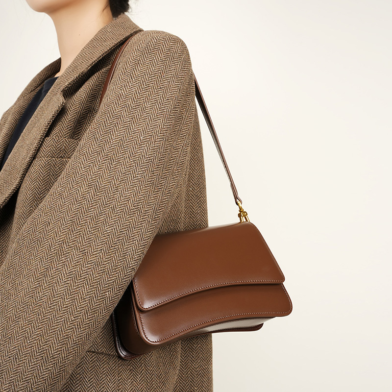 Classic Brown Leather Shoulder Bag