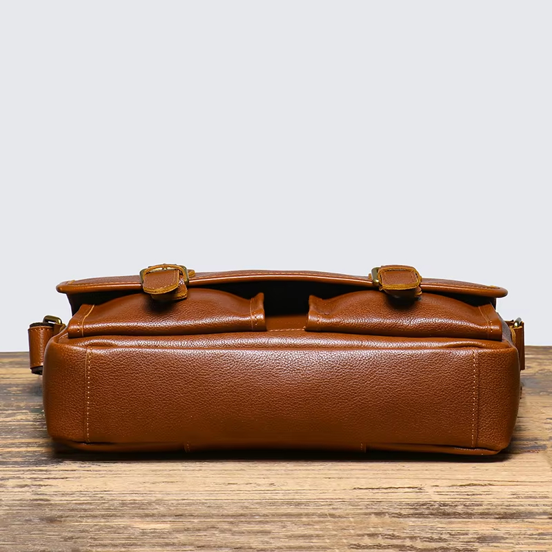 Classic Leather Messenger Bag