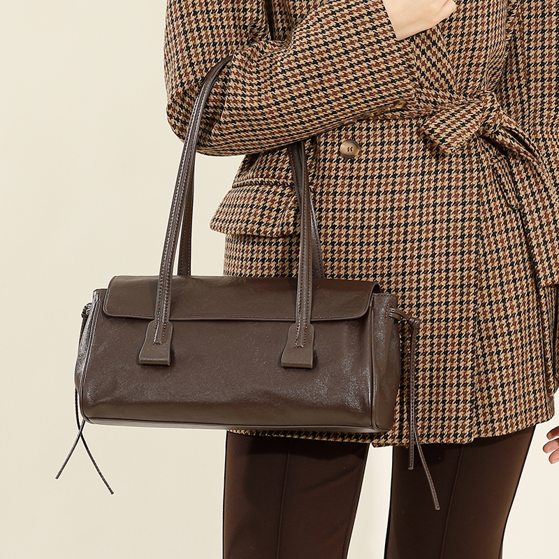 Classic Brown Leather Shoulder Bag