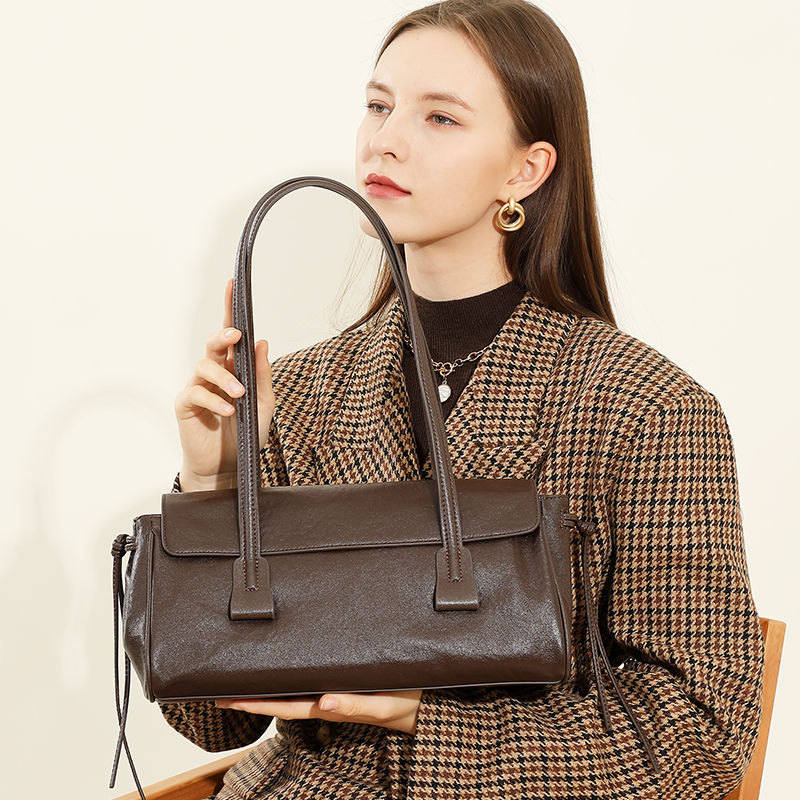 Classic Brown Leather Shoulder Bag
