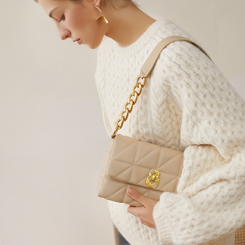 Classic Quilted Shoulder Bag