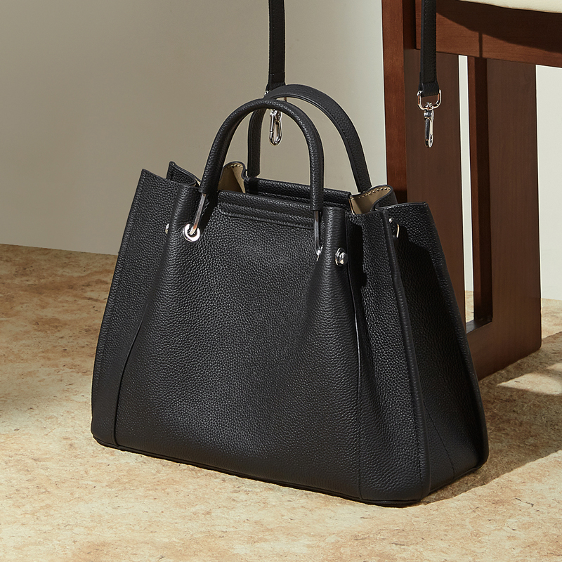 Elegant Brown Leather Tote