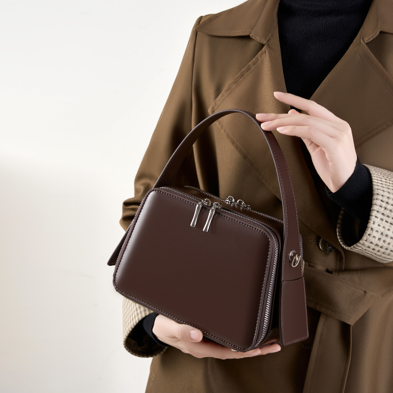 Elegant Brown Leather Handbag