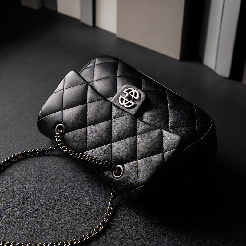 Quilted Black Leather Shoulder Bag