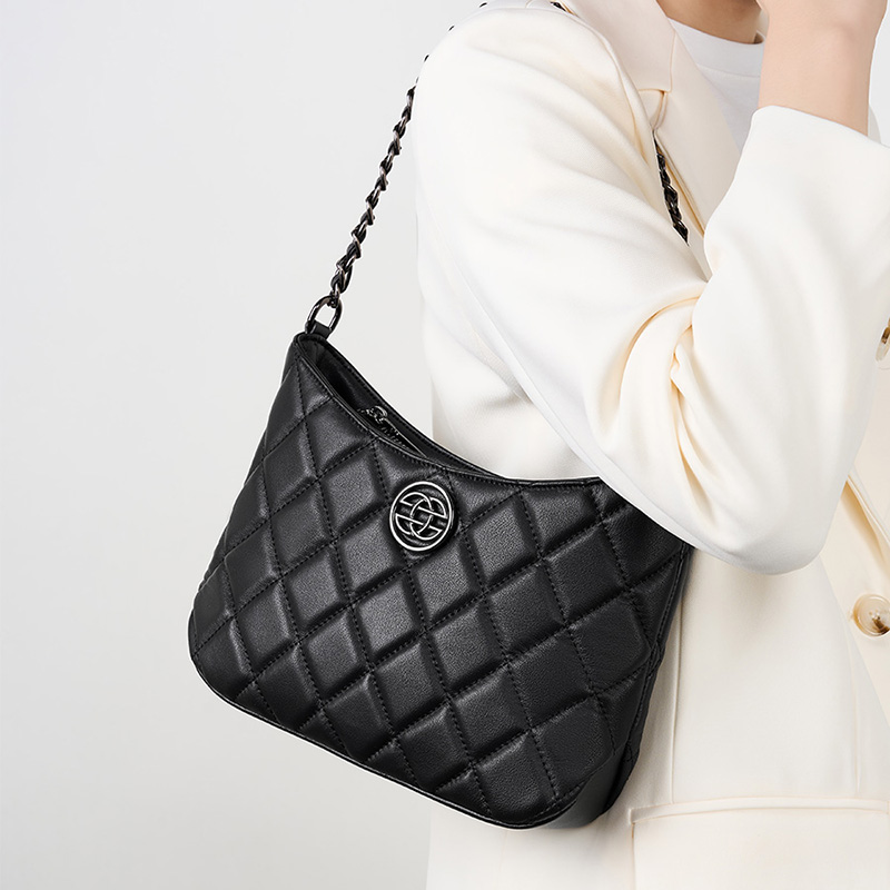 Quilted Black Shoulder Bag