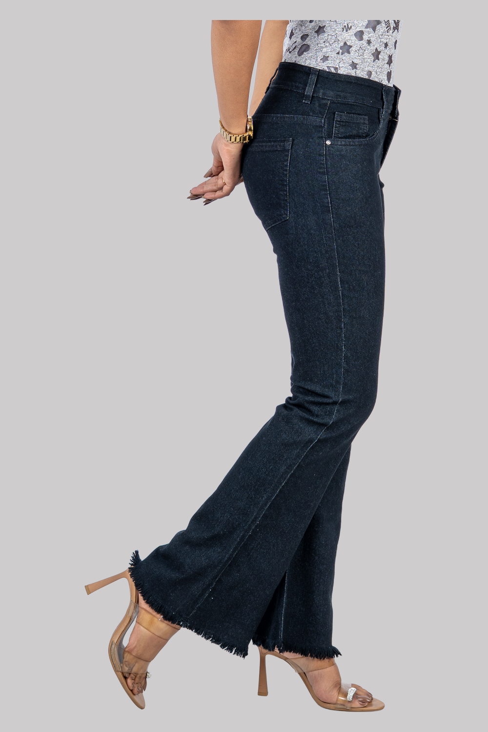 Flared High-Waist Denim Jeans – Dark Wash with Frayed Hem