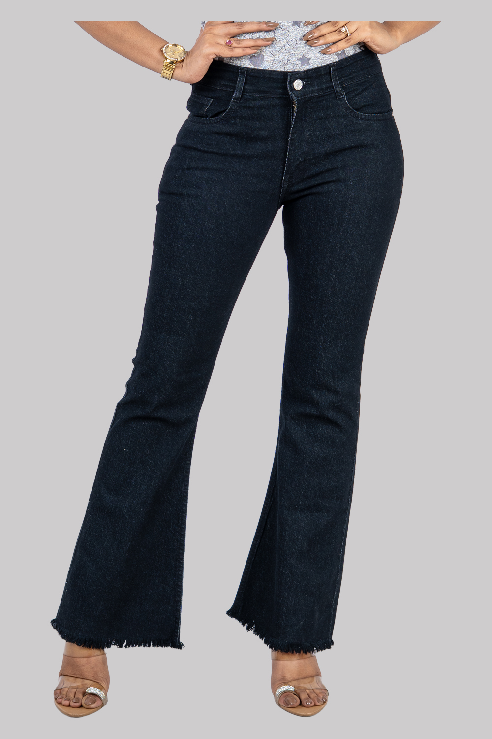 Flared High-Waist Denim Jeans – Dark Wash with Frayed Hem