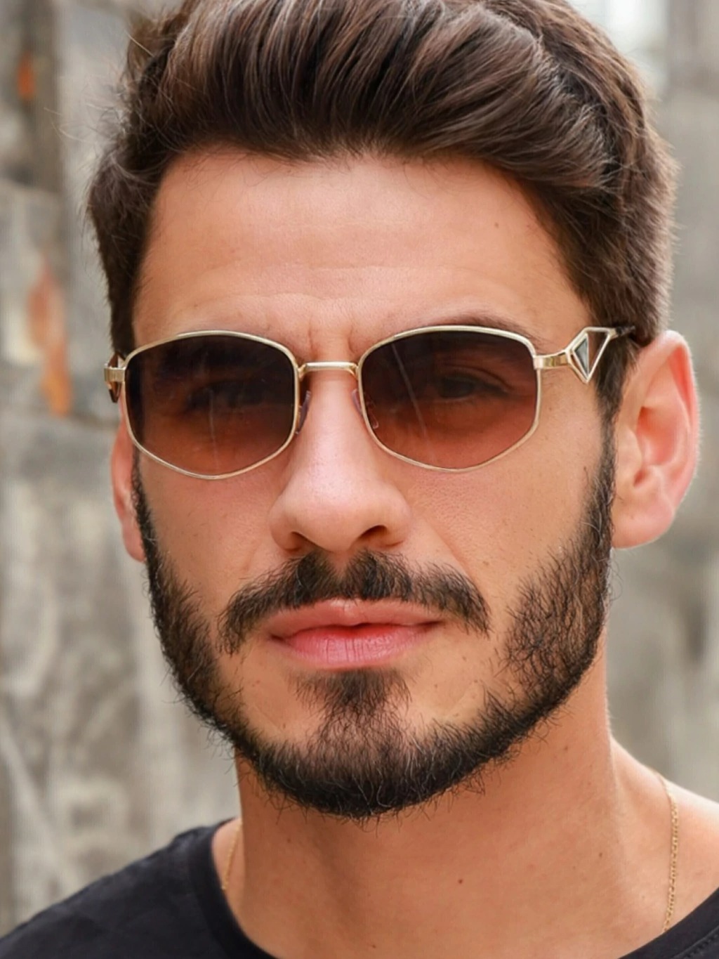 Óculos de Sol Assimétrico Bélgica - Preto Rosa Degradê / Dourado Preto - Metal