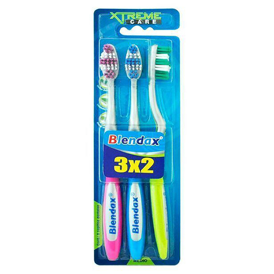 Cepillos de dientes Blendax 3x2