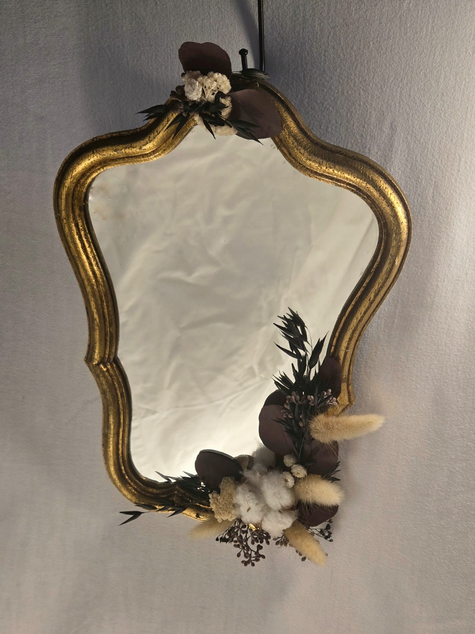 Miroir ancien doré à la feuille d'or
