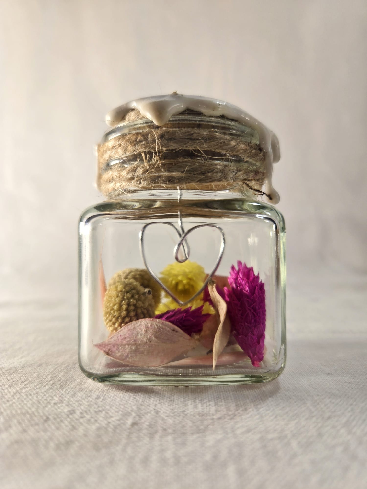 Fiole en verre scellée cœur