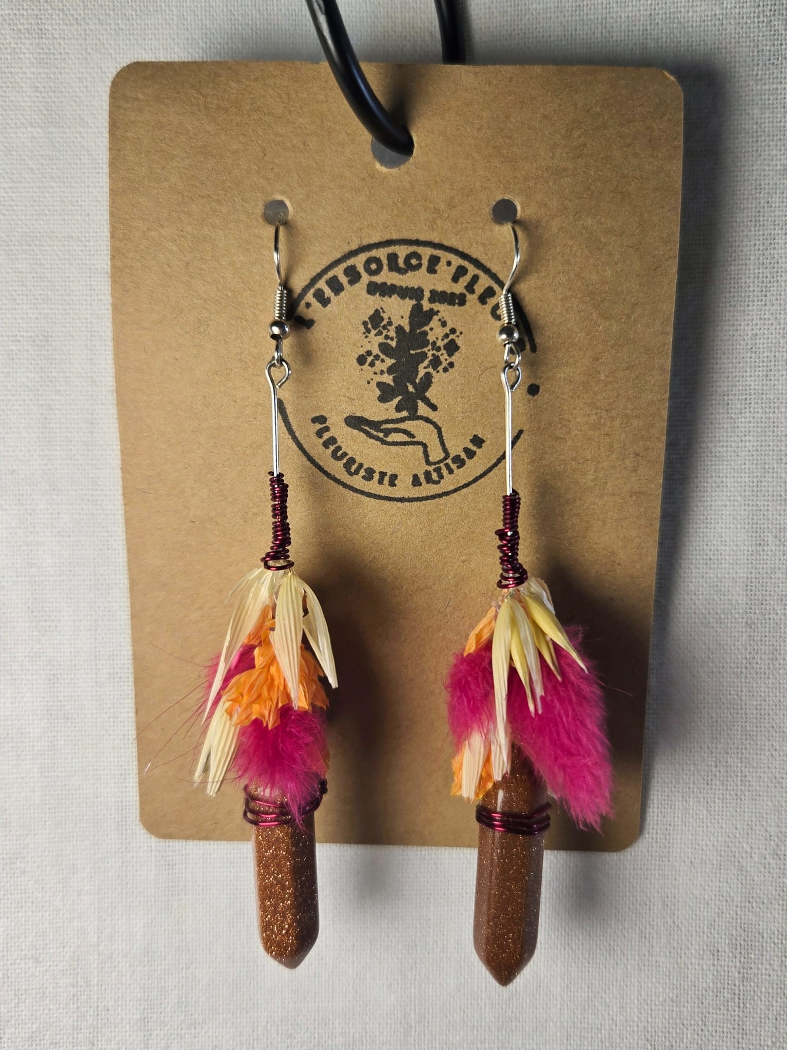 Boucles d'oreilles fleuries avec pierres décoratives