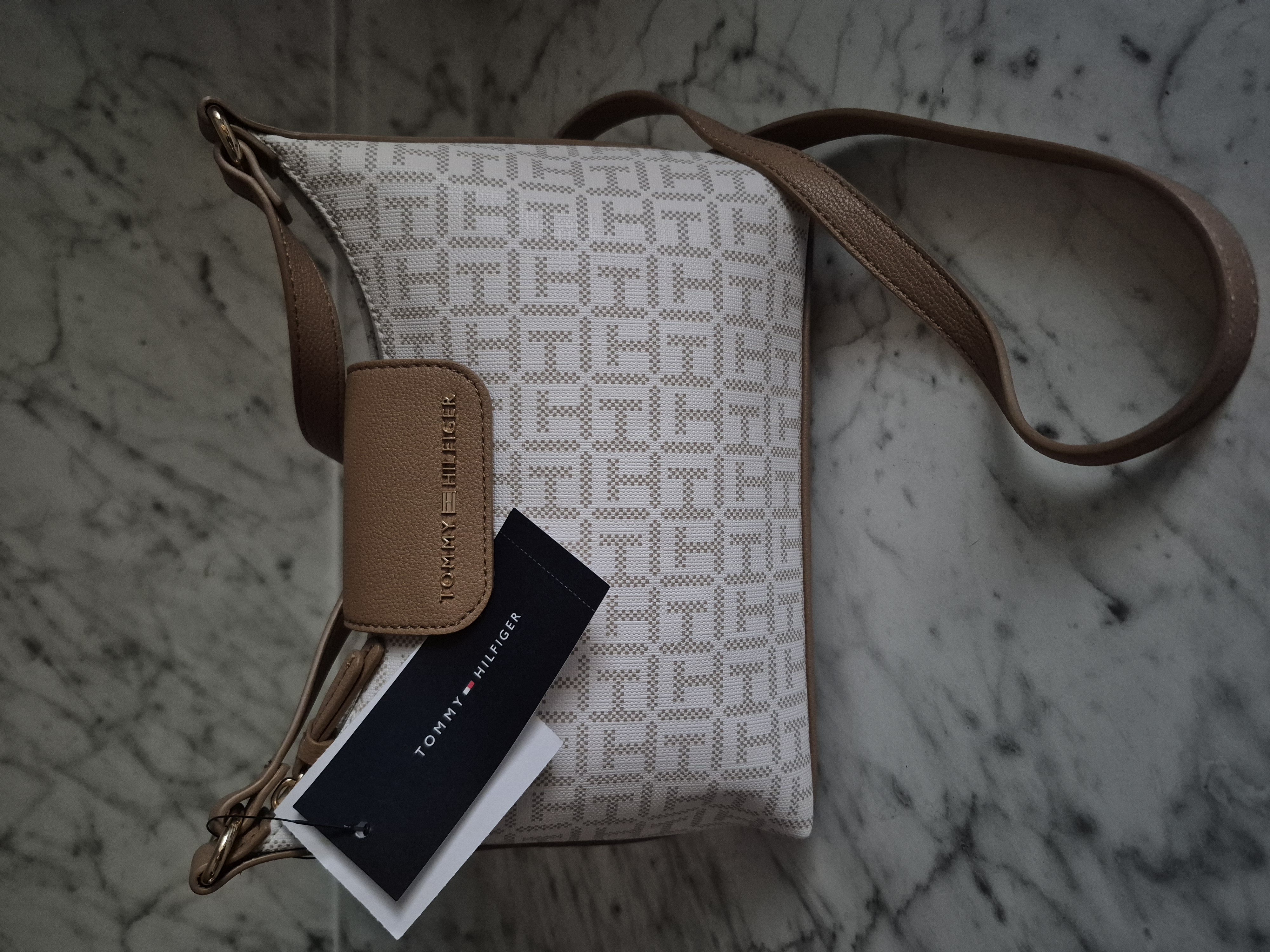 Tommy Gabriella Mini Blanca y Beige