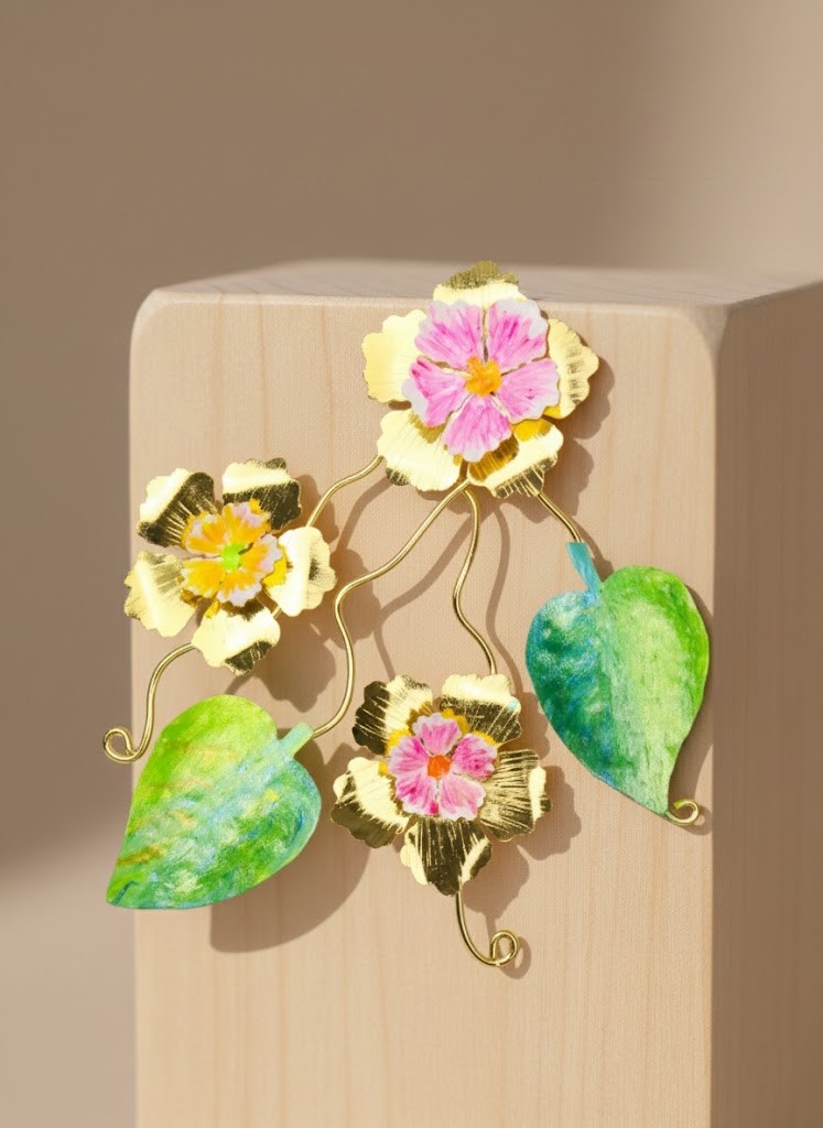 Arete floral artesanal