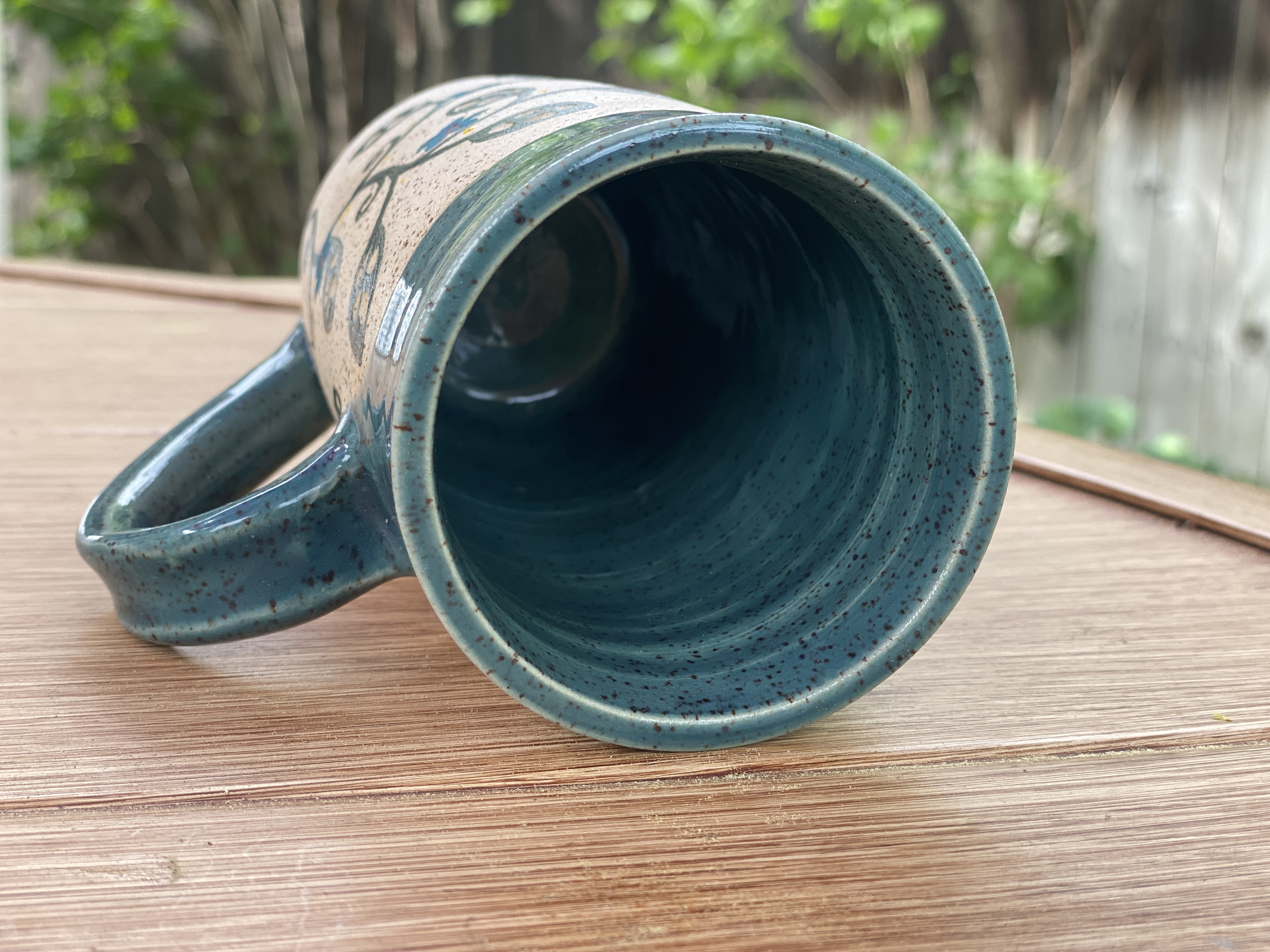 Tall vine mug, 12 oz