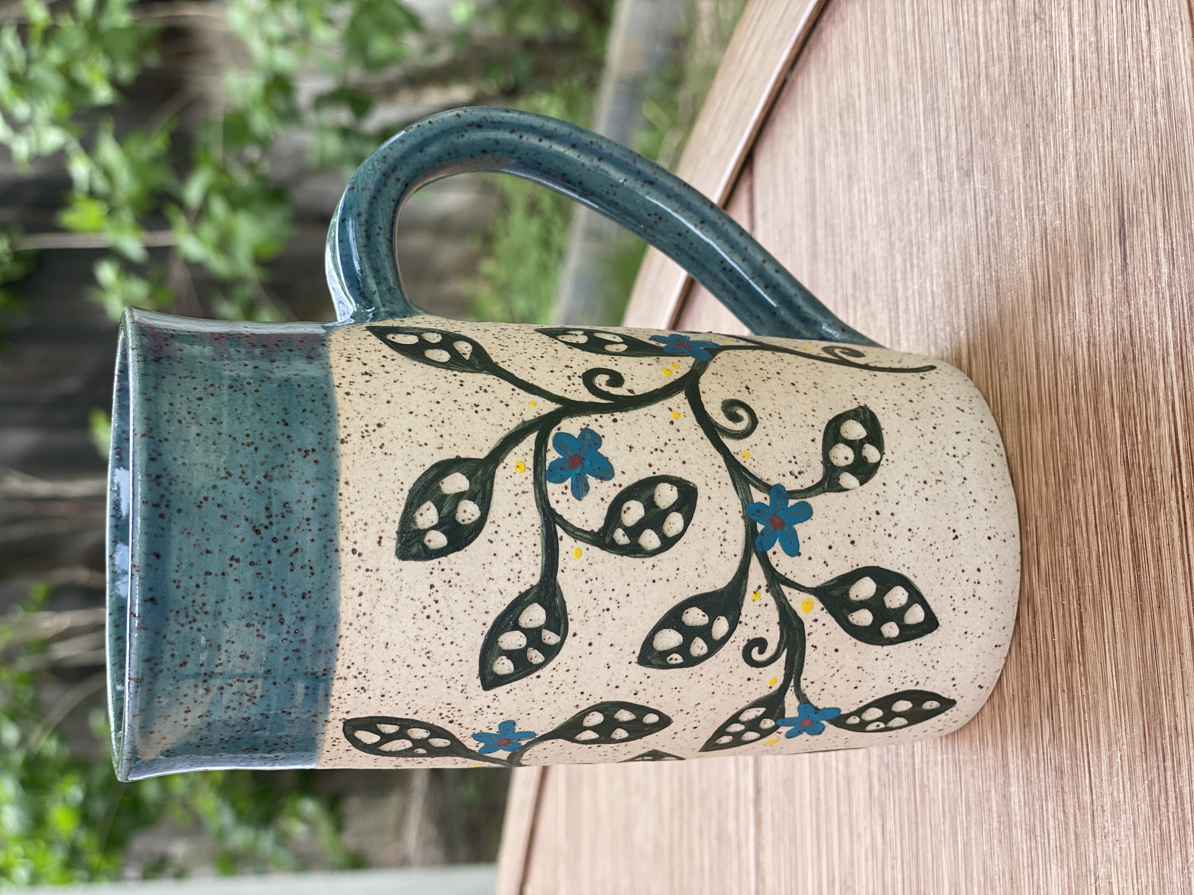 Tall vine mug, 12 oz