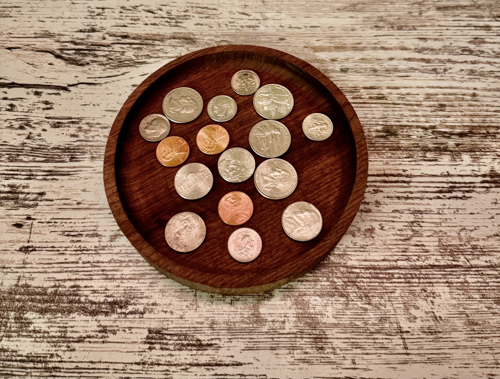 Round Walnut catchall