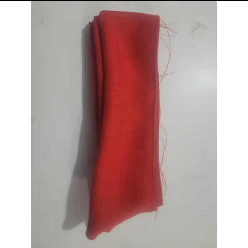 vestido feminino midi com manga bufante Vermelho e beje 