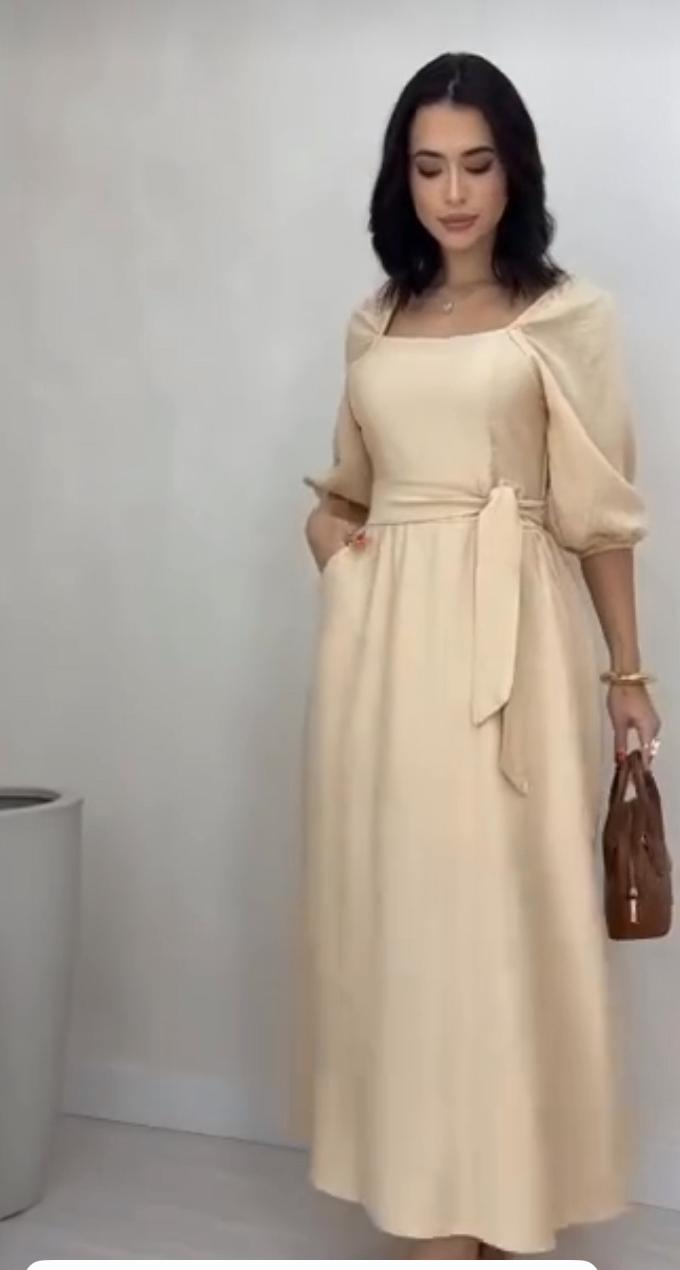 vestido feminino midi com manga bufante Vermelho e beje 