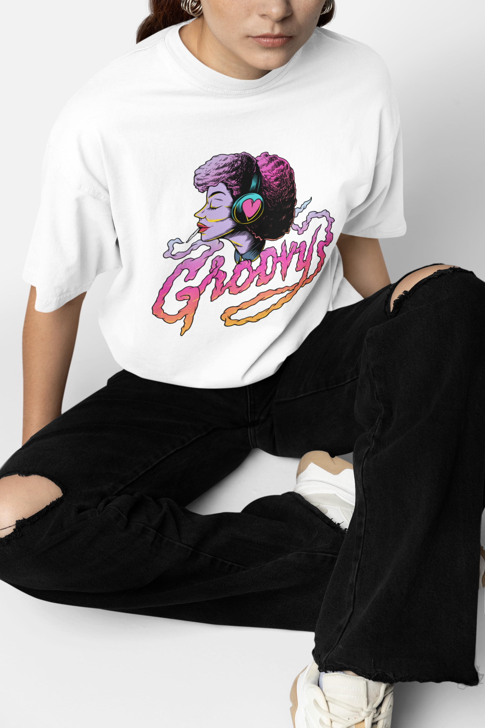 Groovy Graphic White T-shirt