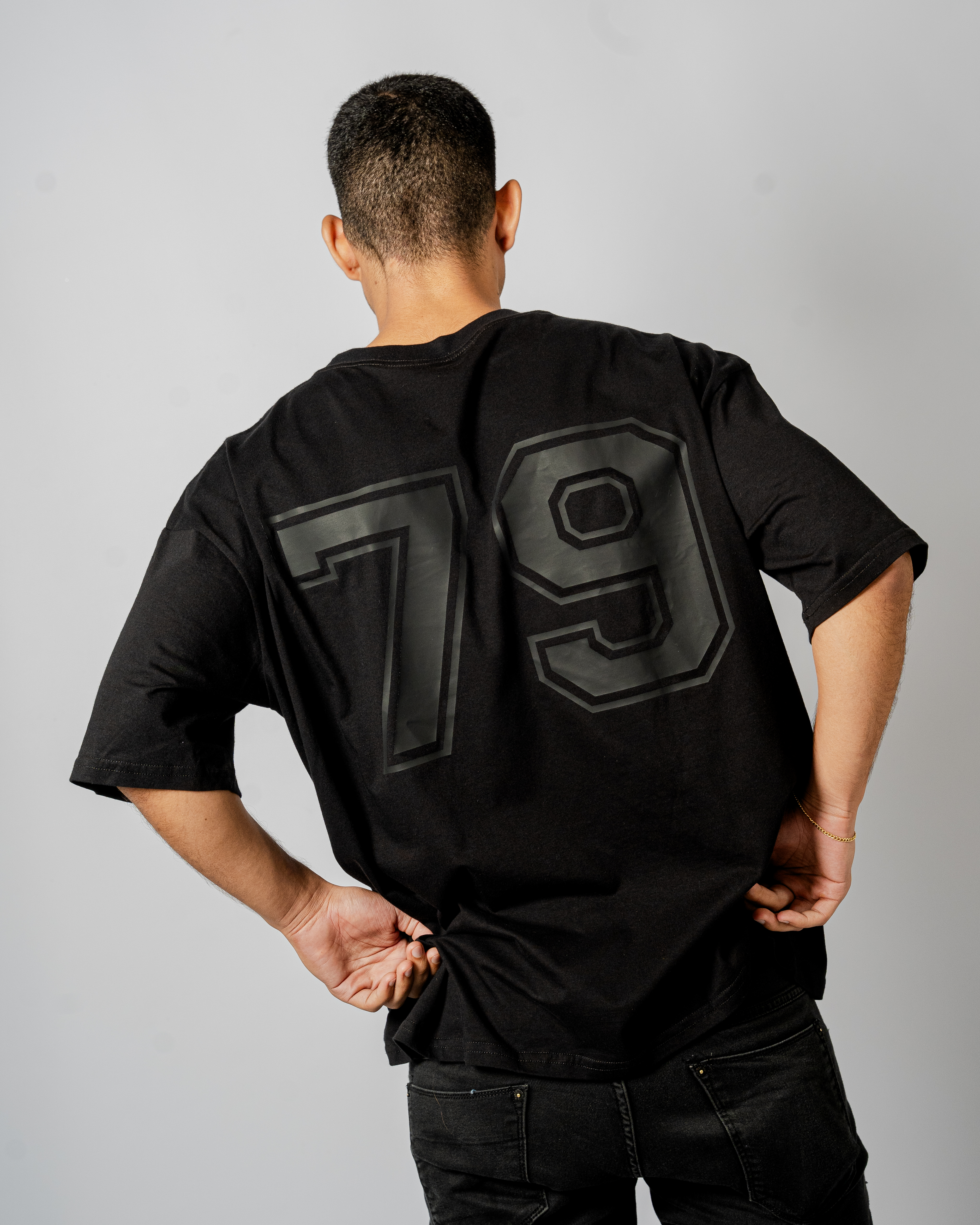 Oversize Siete Nueve Blackout - Negra