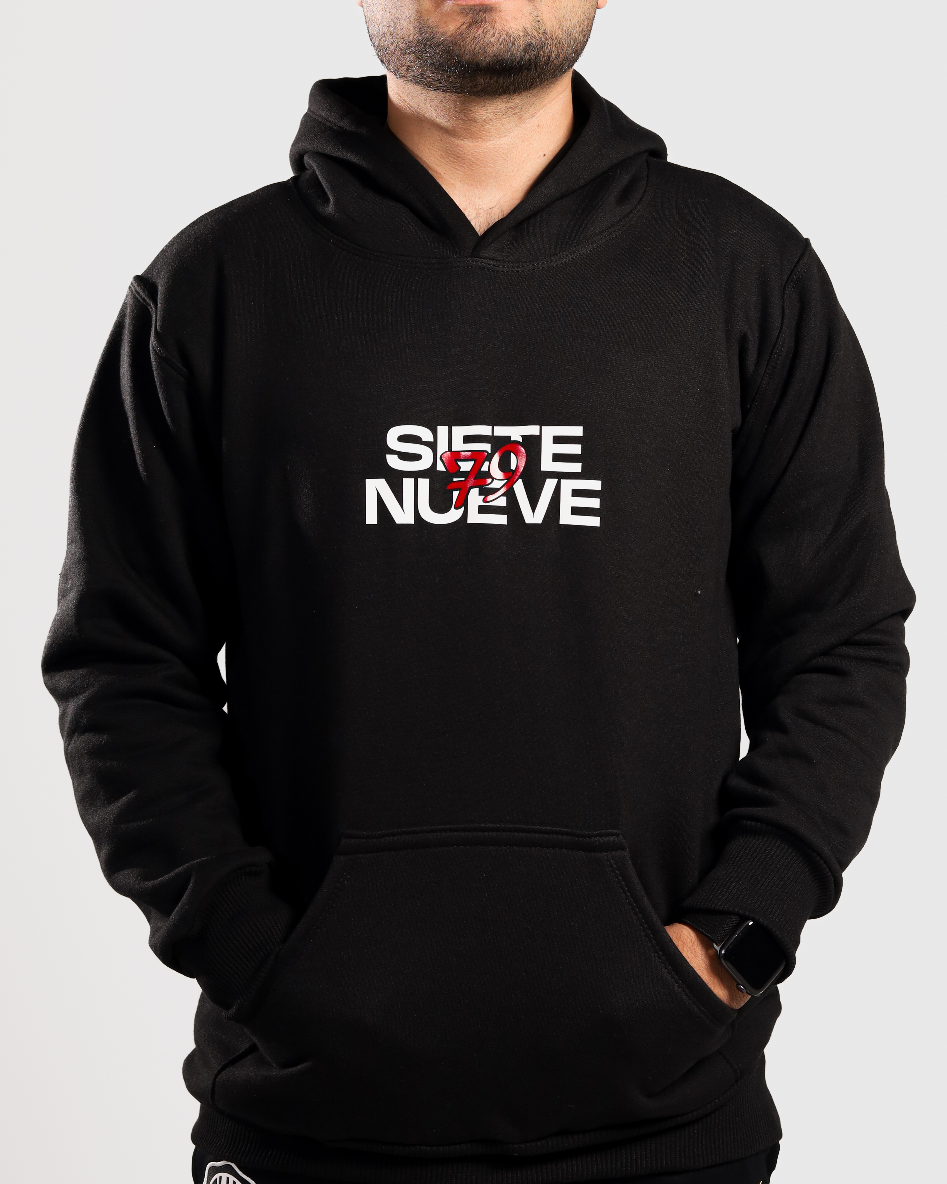 Hoodie Siete Nueve - Negra