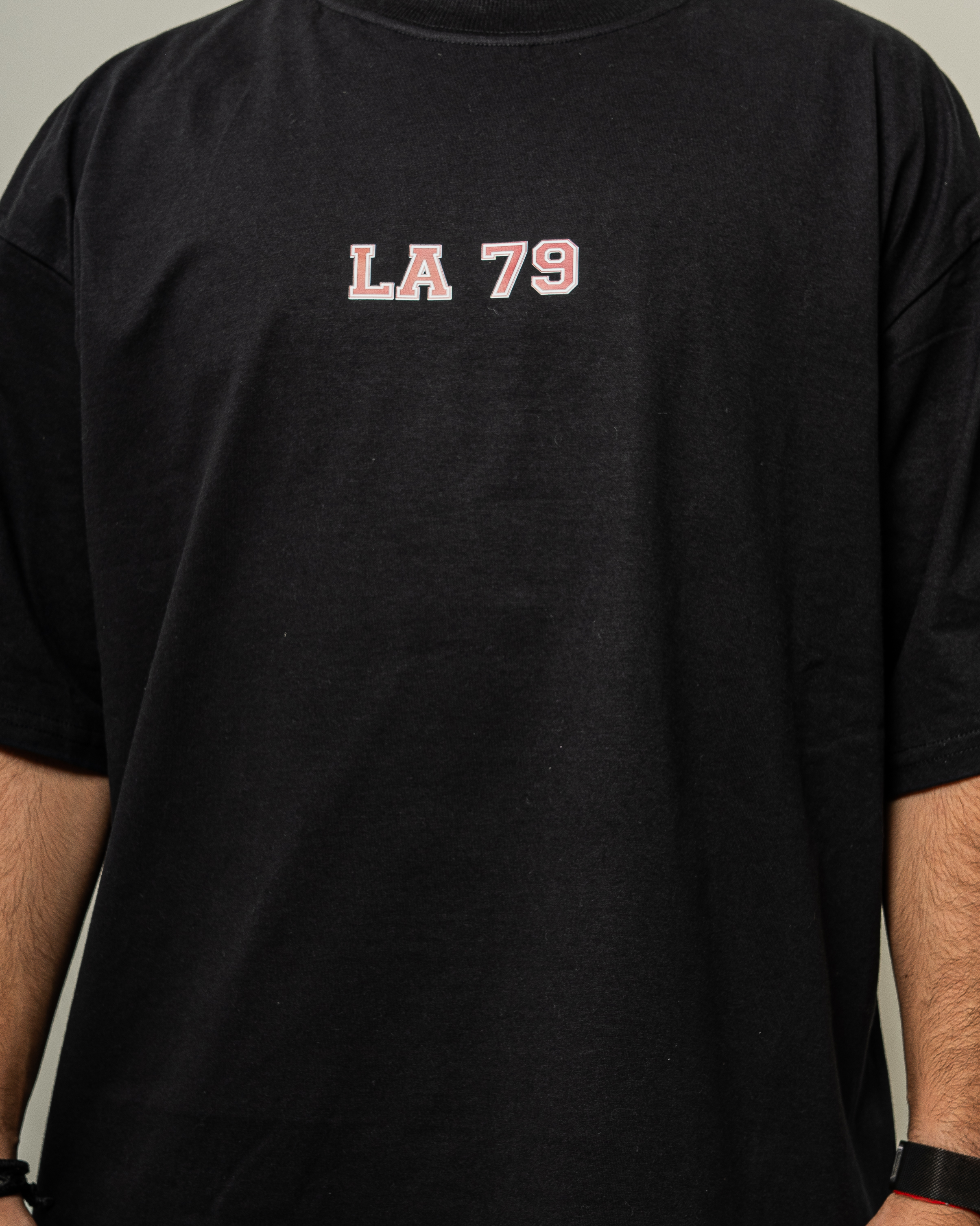 Oversize La 79 Motivos - Negra