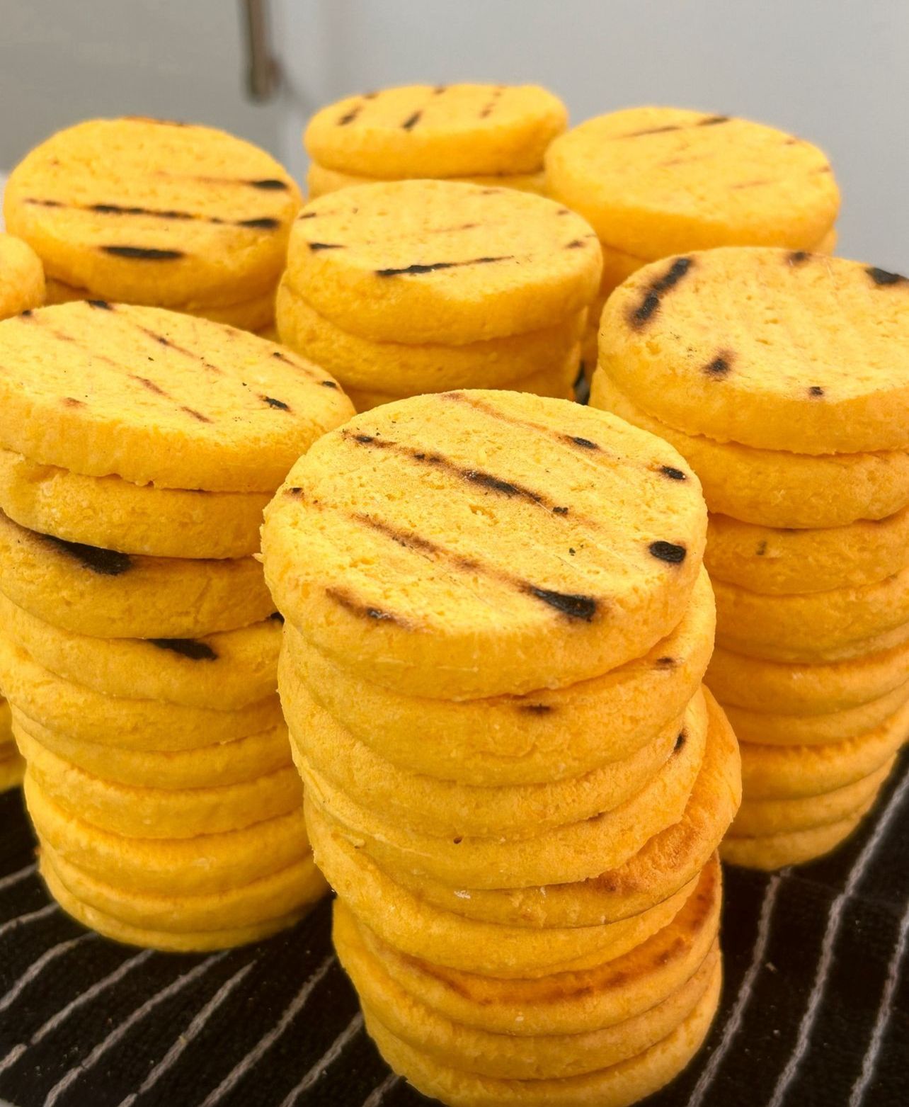 Arepas de Maiz con Queso Mozarella x 4 unidades