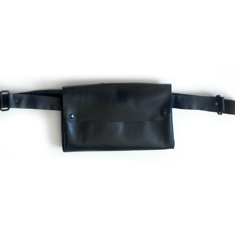 Sac banane en cuir aniline noir