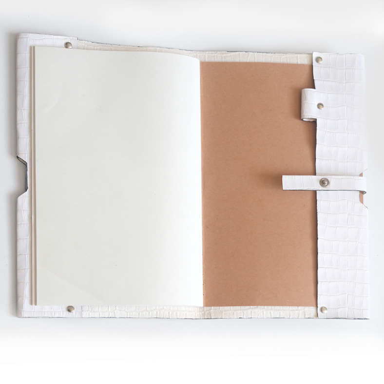Porte carnet en cuir blanc effet croco