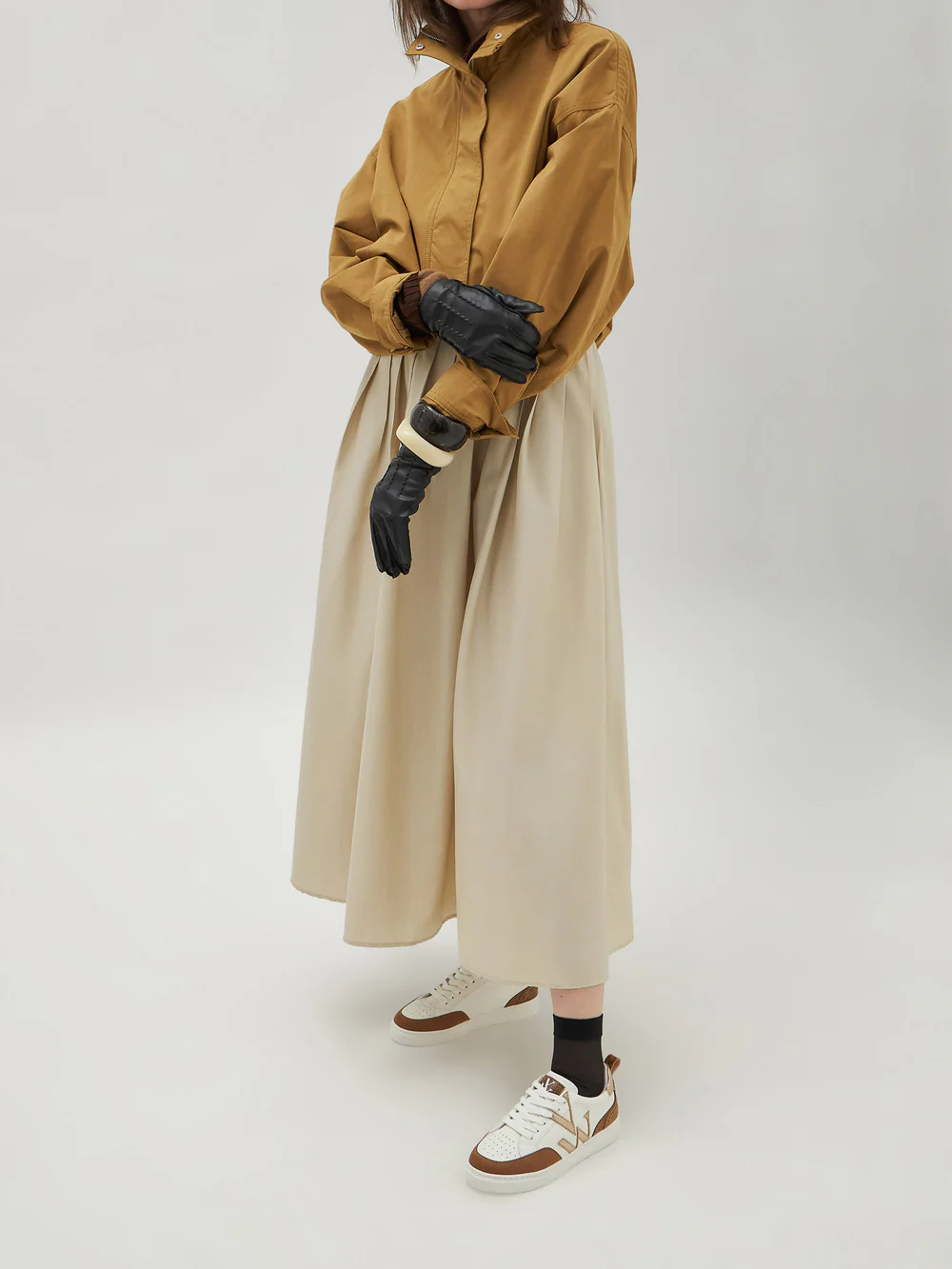 Baskets Joyce, Camel - Vanessa Wu