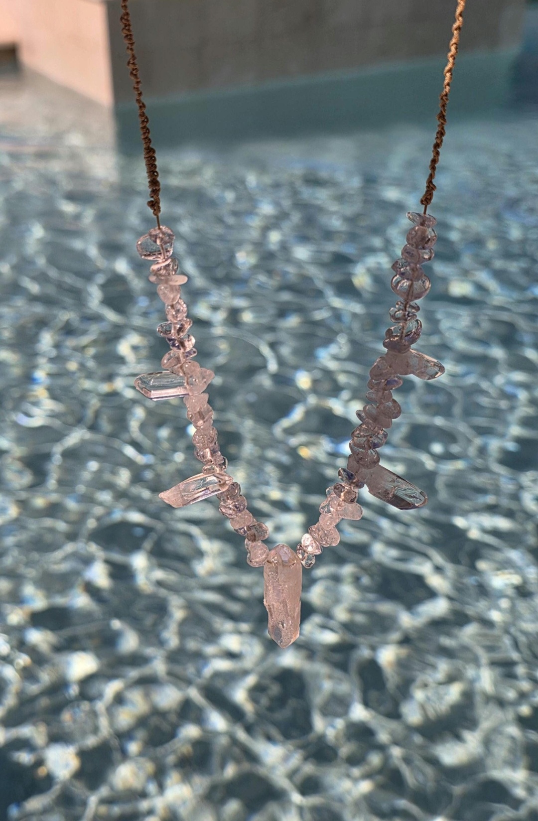 Handmade quartz crystals elegant pendant necklace 